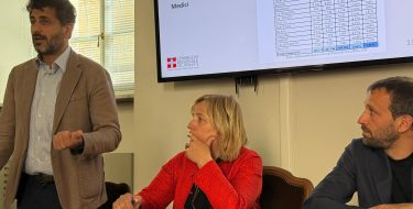 Sanit&agrave;, ROSSI &ndash; PENTENERO &ndash; VALLE (PD): &ldquo;Stop alle assunzioni e servizi da concentrare: la Regione ammette di aver perso il controllo. Cirio e Riboldi a fari spenti nella notte della sanit&agrave; piemontese&rdquo;