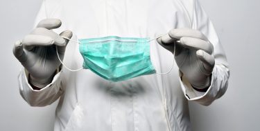 Tutele assicurative per gli operatori sanitari: la Regione assicuri un servizio omogeneo e di qualità